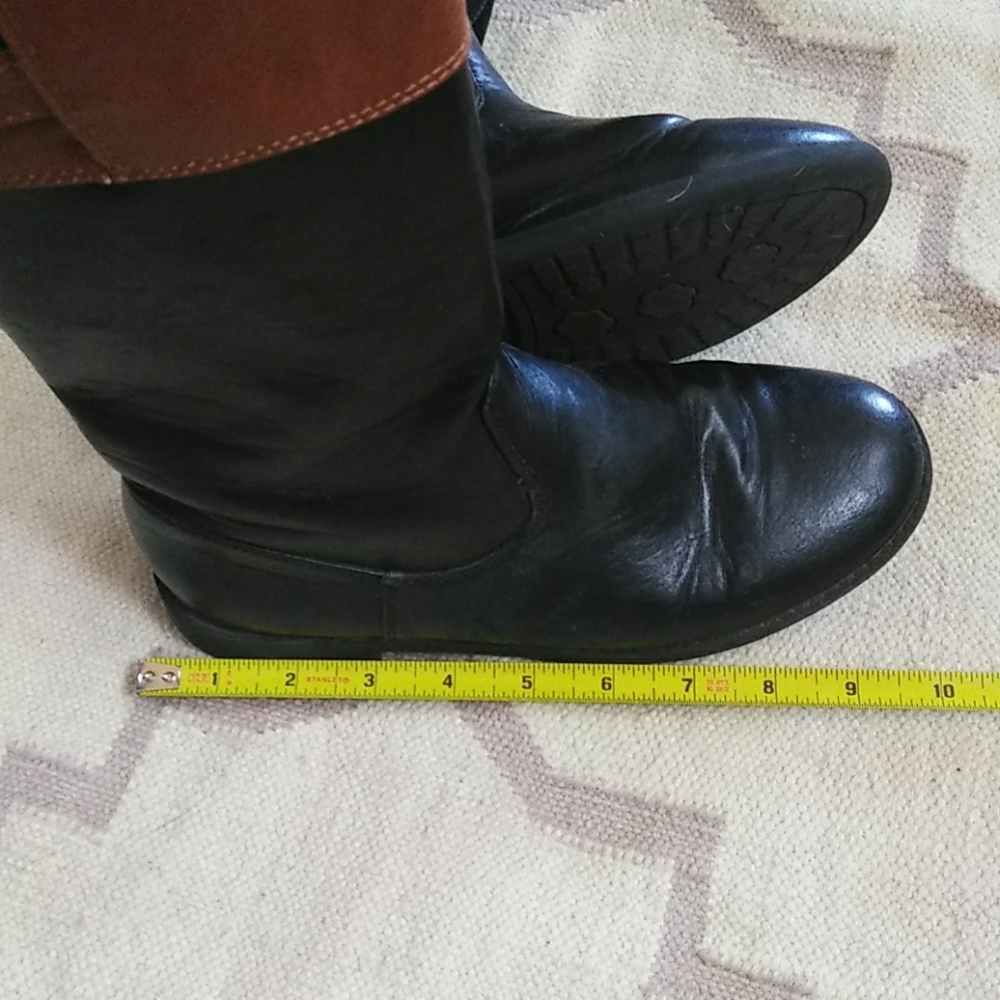 Boots - Picture 5 of 8